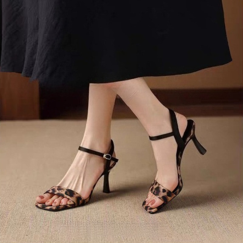 Sexy leopard print high-heeled - огляд і ціна Leopard Print Heels
