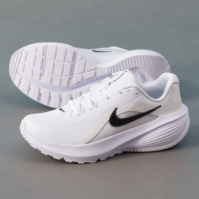 Nike Women's Sports Shoes Down - огляд і ціна Women Shoes Nike